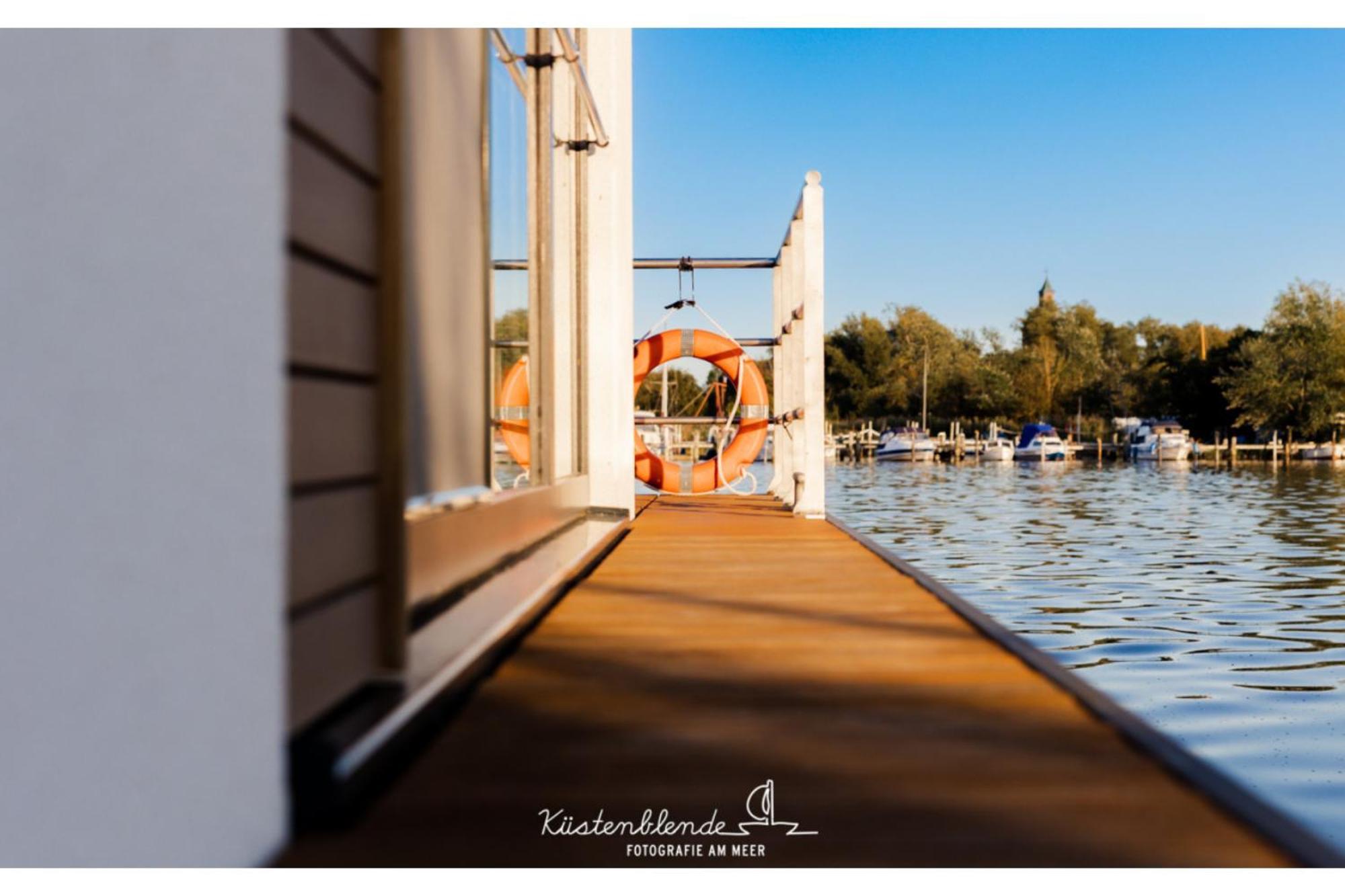 Вилла Ostsee Hausboot - Arielle Lp15 Рибниц-Дамгартен Экстерьер фото